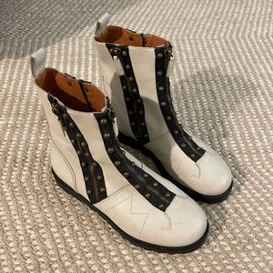 Marc by Marc Jacobs boots NWOT